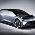 Китайцы показали беспилотный автомобиль с кроватью